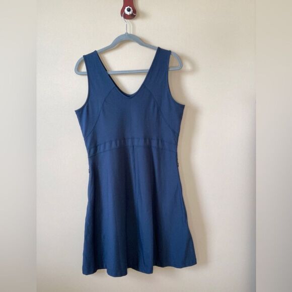 Title Nine Dream V Neck Dress Large - Picture 3 of 11